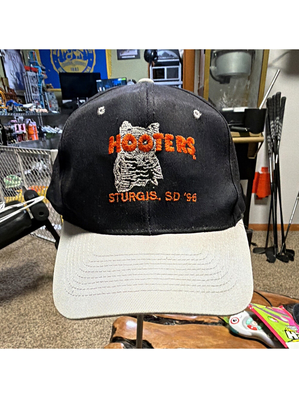 Vintage Hooters Sturgis SD '96 Black/White Snapback Hat / Motorcycle